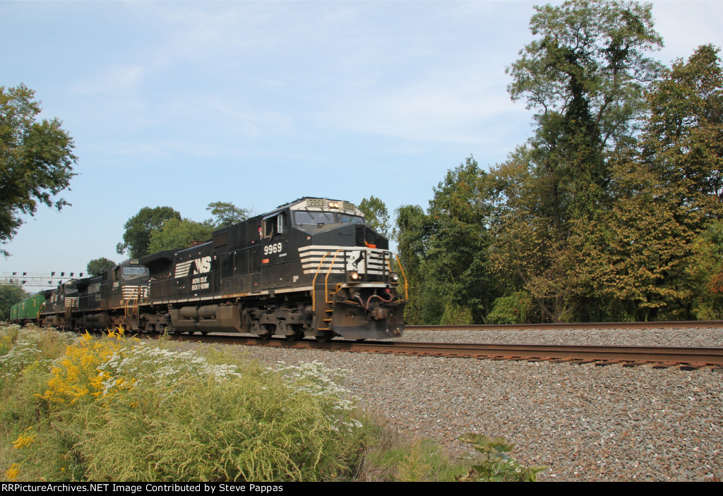 NS 9969 with an Eastbound at MP 116